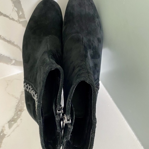 Earth Sparta  Suede Leather  Block Heel Braided  Zipper Ankle Bootie- Size 6 - Picture 7 of 12